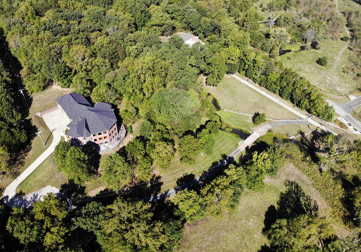 7906 Farm Road 94 - Photo 1