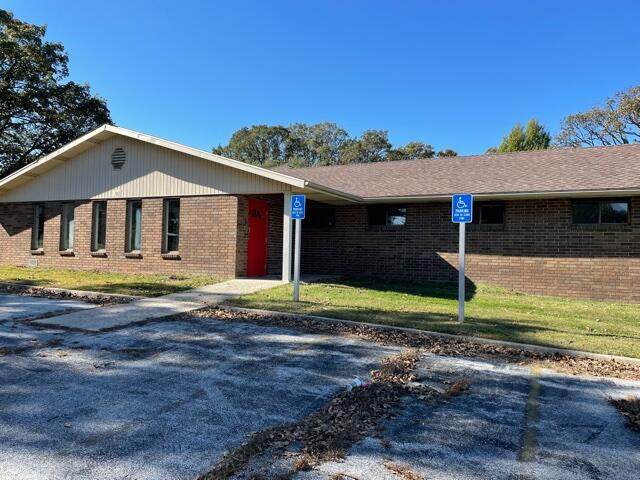 941 Hubbles Drive - Photo 1