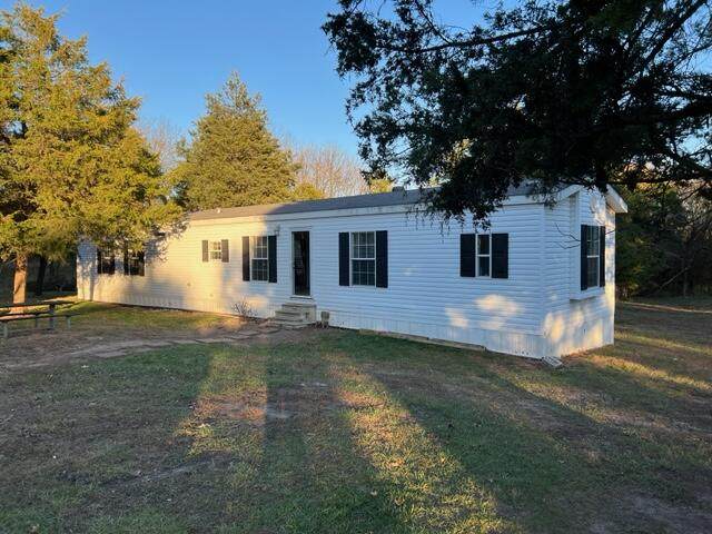 1746 490th Road - Photo 1