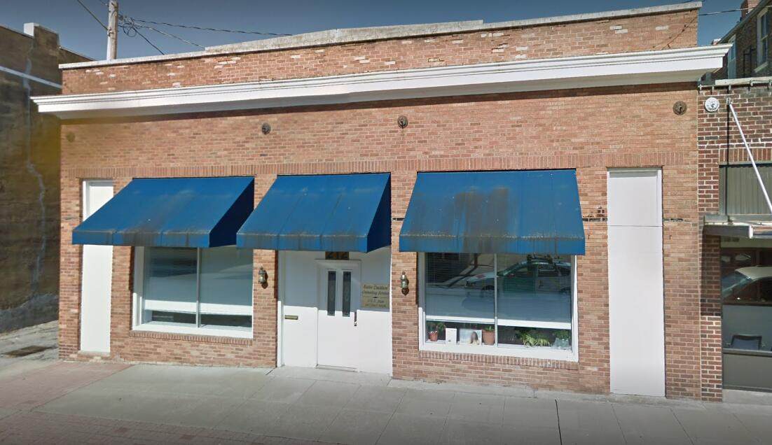 212 Main Street - Photo 1