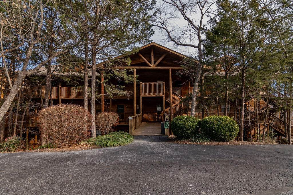 190 Village Trail - Photo 1
