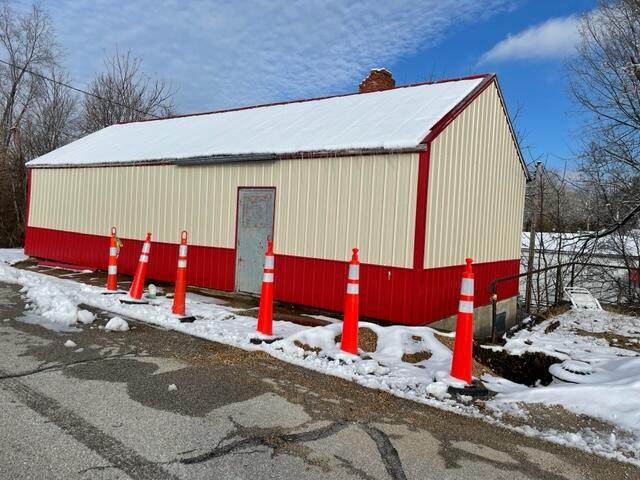 402 Water Street - Photo 1