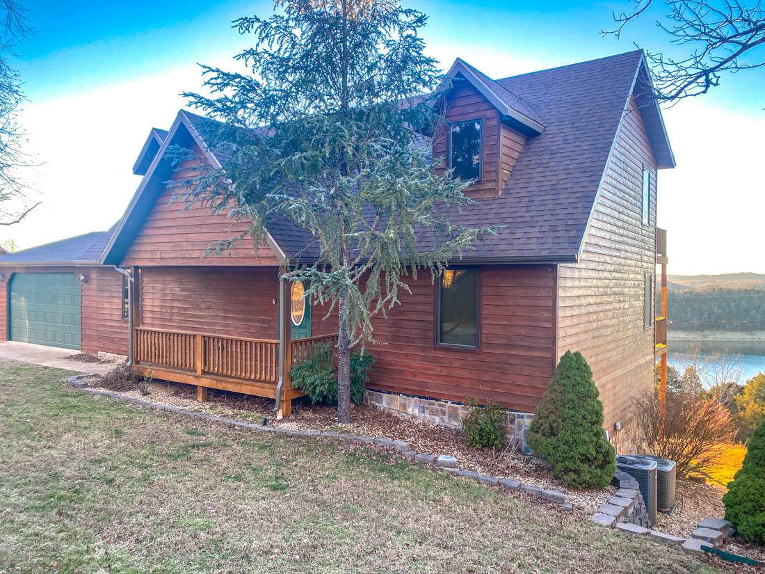 1693 Country Club Drive - Photo 1