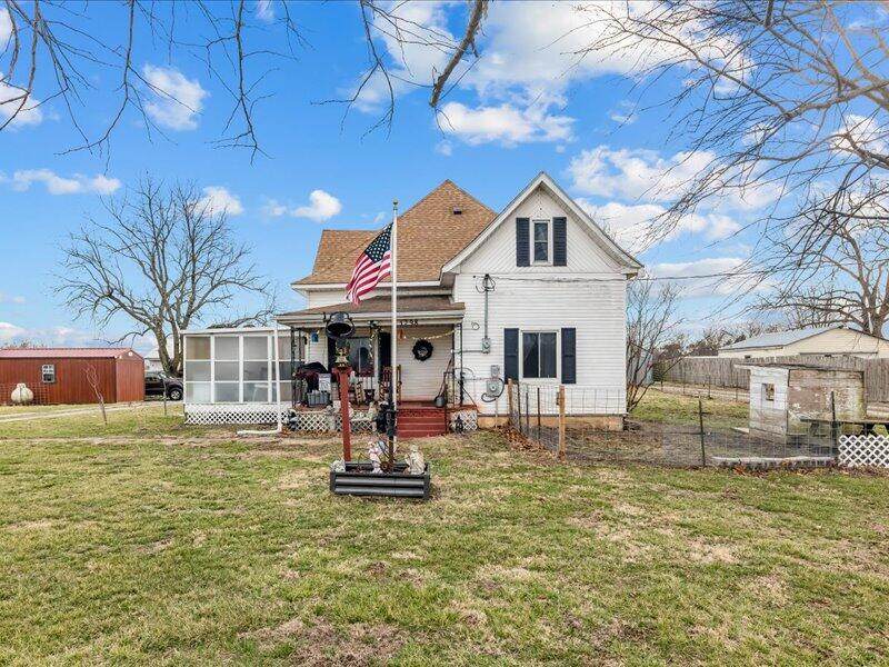 5298 Farm Road 104 - Photo 1