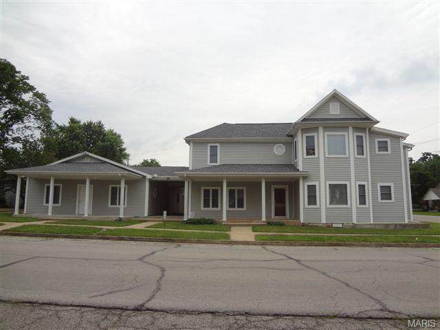 220 Chestnut Street - Photo 1