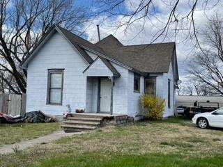 419 5th Street - Photo 1