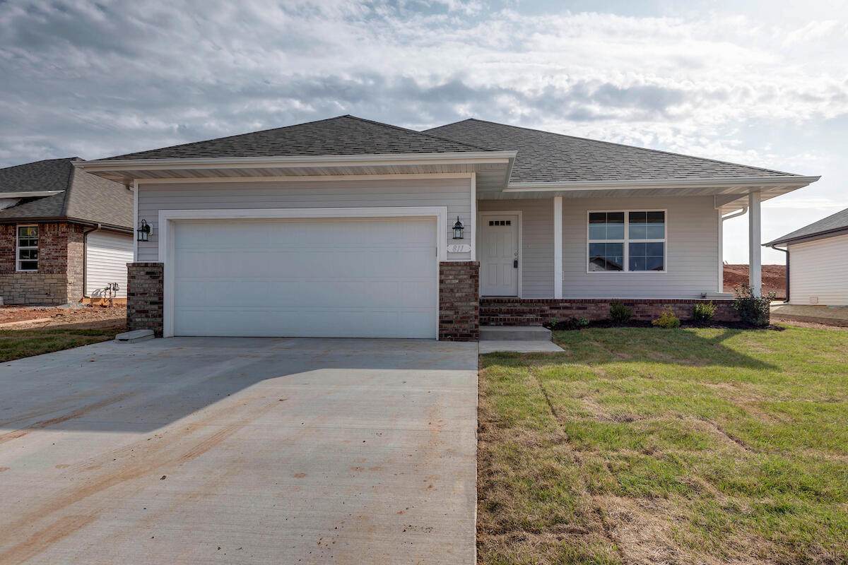 853 Acacia Lane - Photo 1