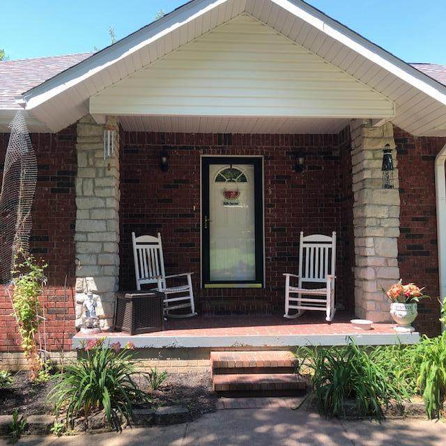 8 Valley View Drive - Photo 1