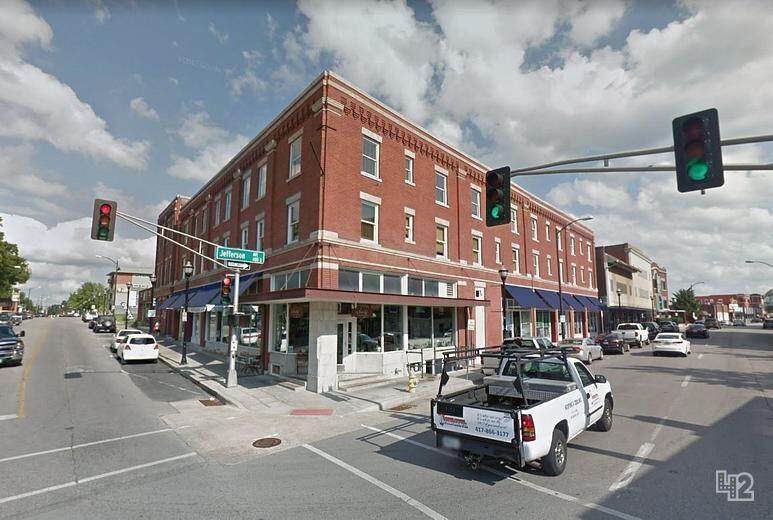 400 Walnut Street - Photo 1