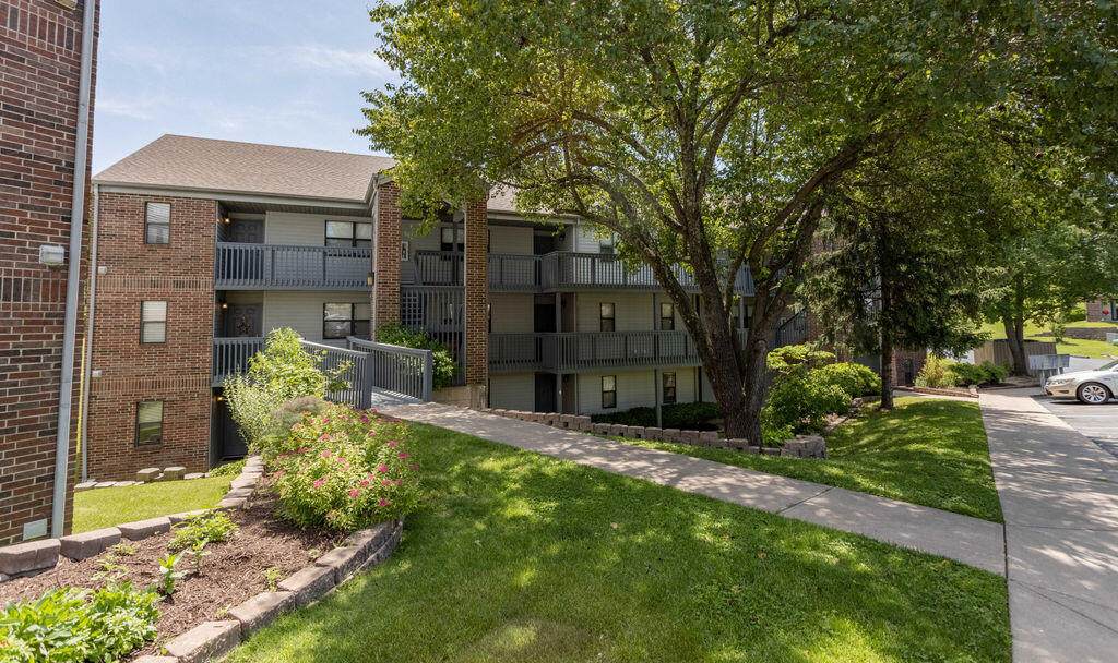 128 Bunker Ridge Drive - Photo 1