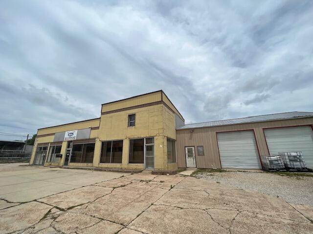 613 West 3rd Street - Photo 1