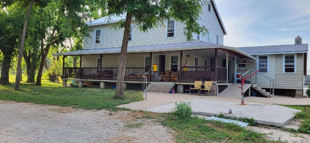 12615 Highway 97 - Photo 1