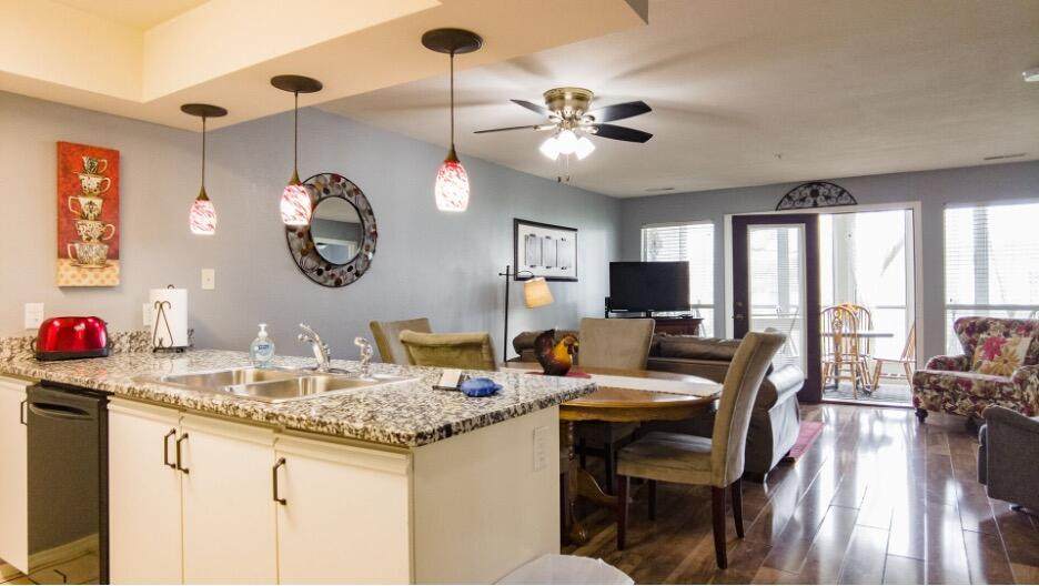 200 Golfview Drive - Photo 1