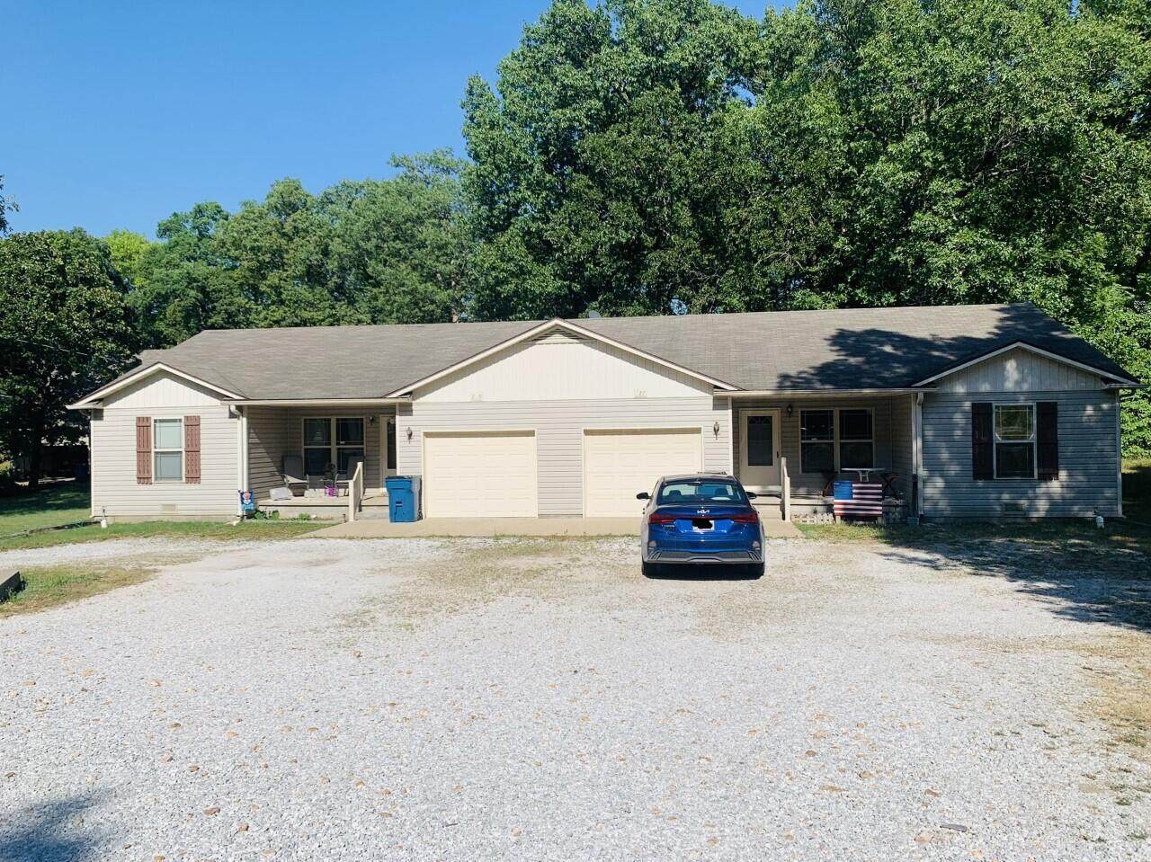 227/229 Buchanan Road - Photo 1