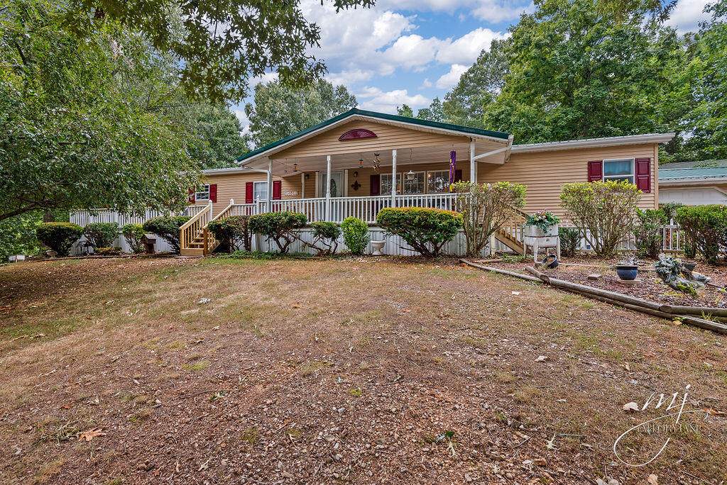 5180 Dubuque Road - Photo 1