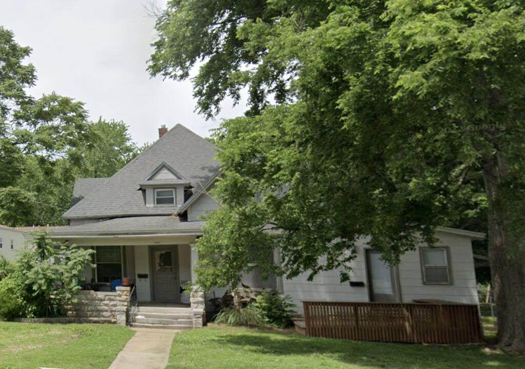 1415 Elm Street - Photo 1
