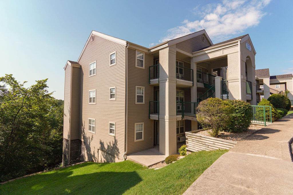 545 Valley View Drive - Photo 1