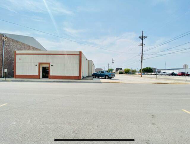 213 Lyon Street - Photo 1