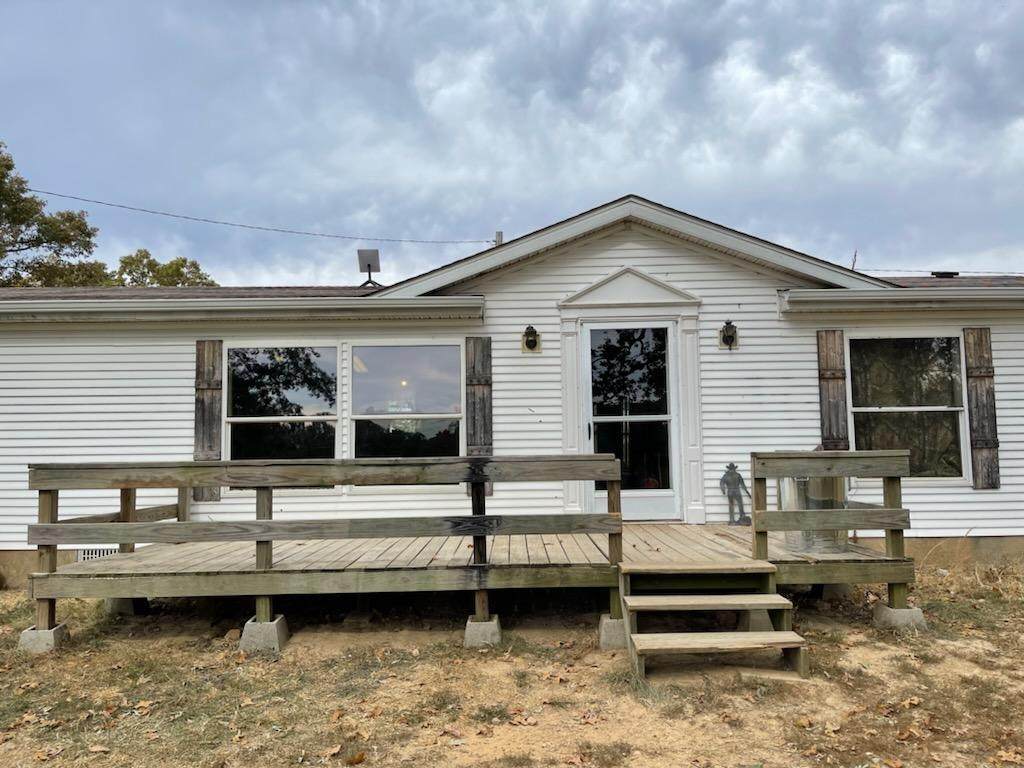 3917 County Road 4220 - Photo 1