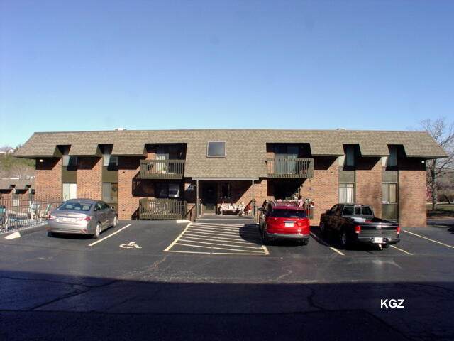 130 Wilshire Drive - Photo 1