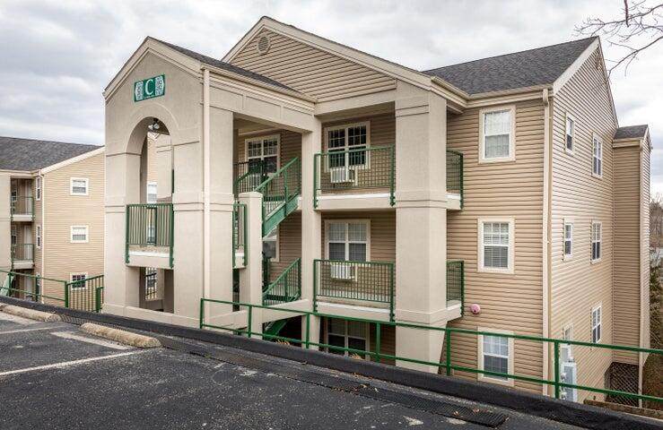 525 Valley View Road - Photo 1