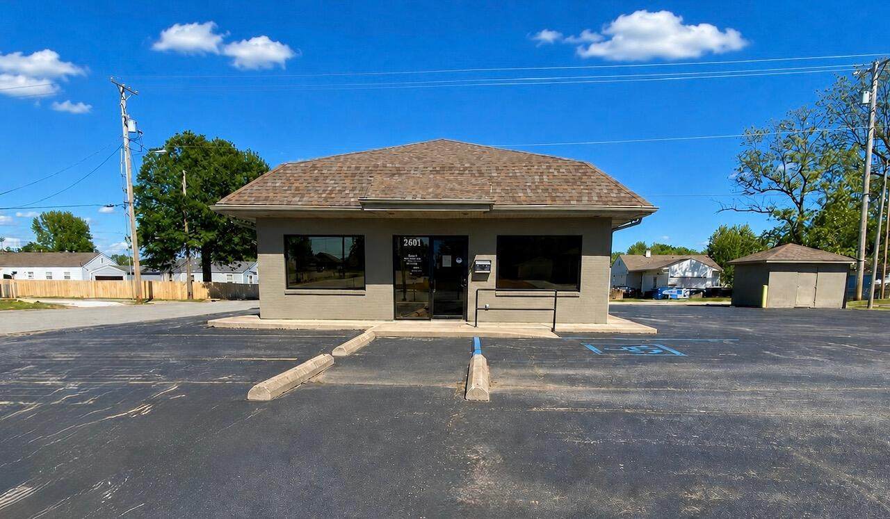 2901 Main Street - Photo 1