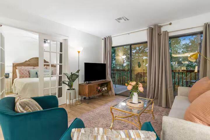 412 Notch Lane - Photo 1
