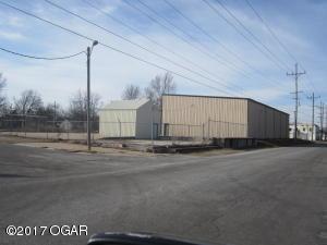 1002 Moffet - Photo 1