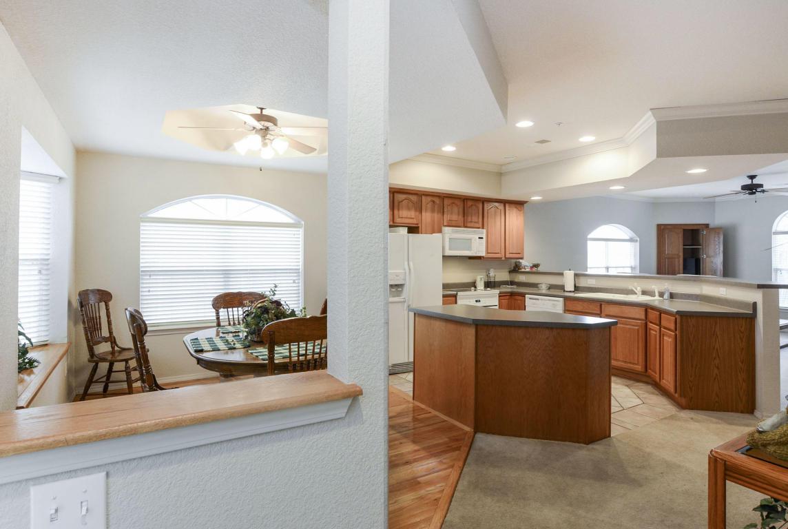 680 Emerald Pointe Drive - Photo 1