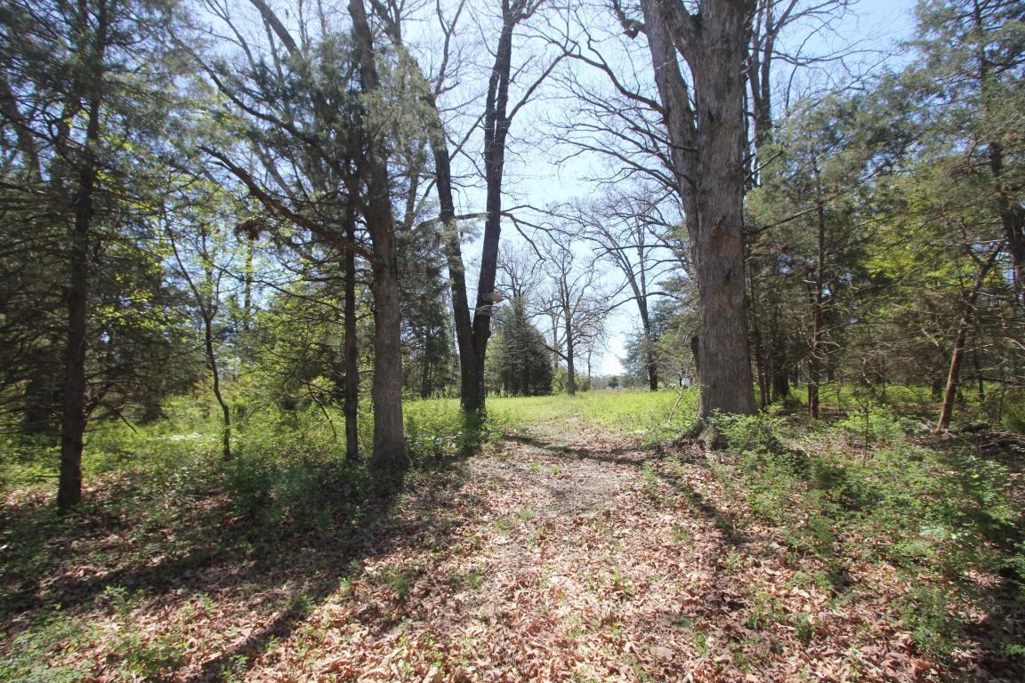 T 5 North Farm Road 185 - Photo 1