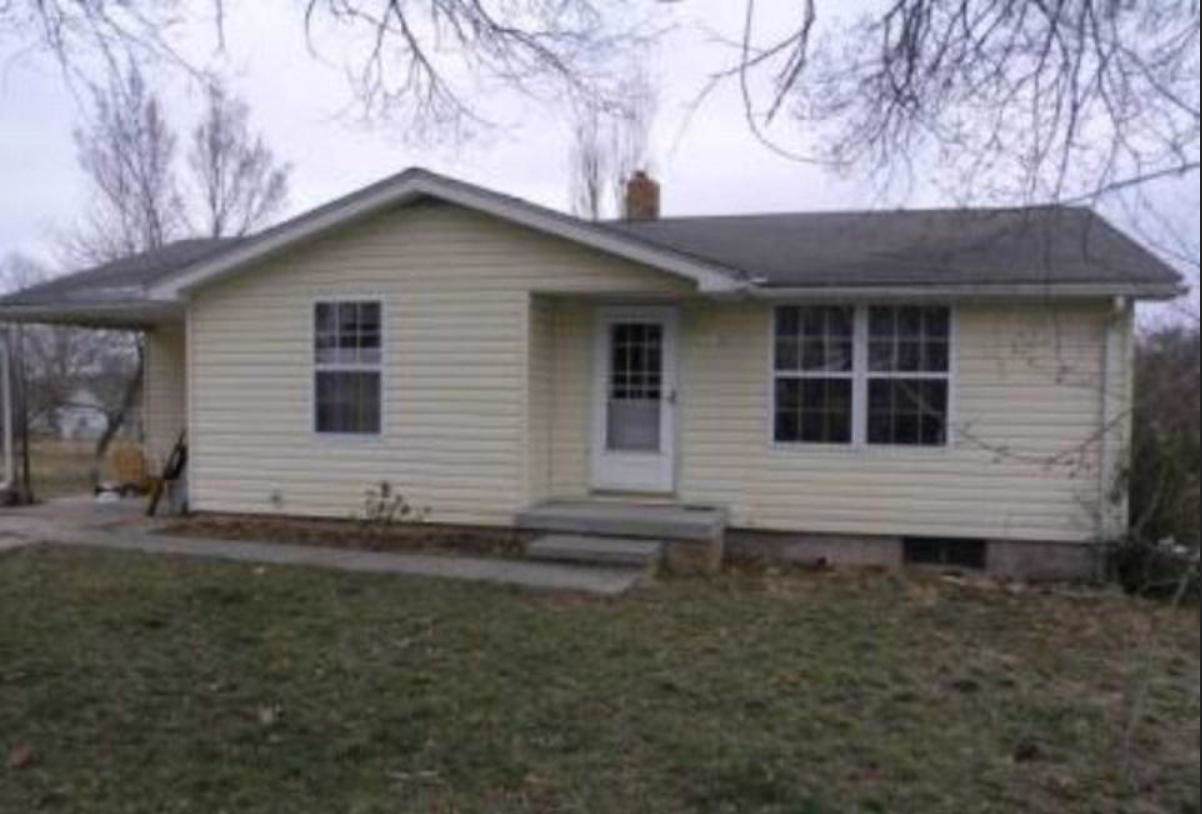 408 Phelps Avenue - Photo 1