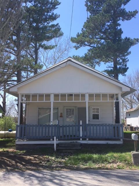 511 Locust Street - Photo 1