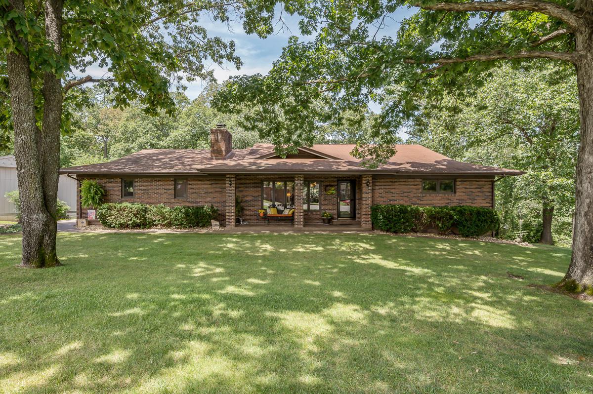 122 Stoneridge Drive - Photo 1