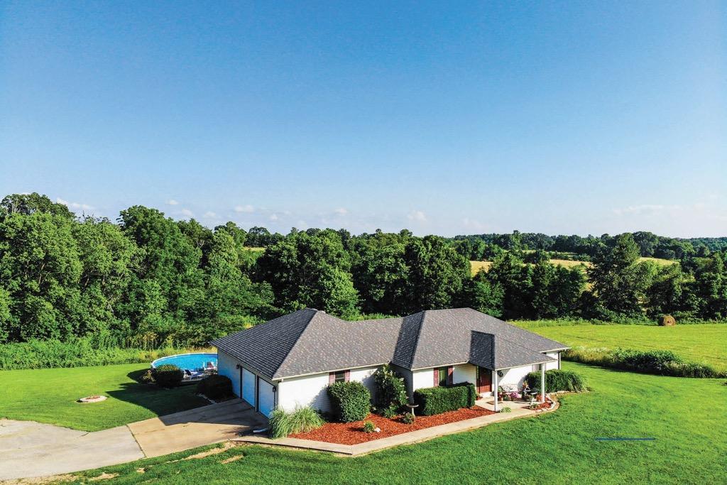 12009 Farm Road 2192 - Photo 1