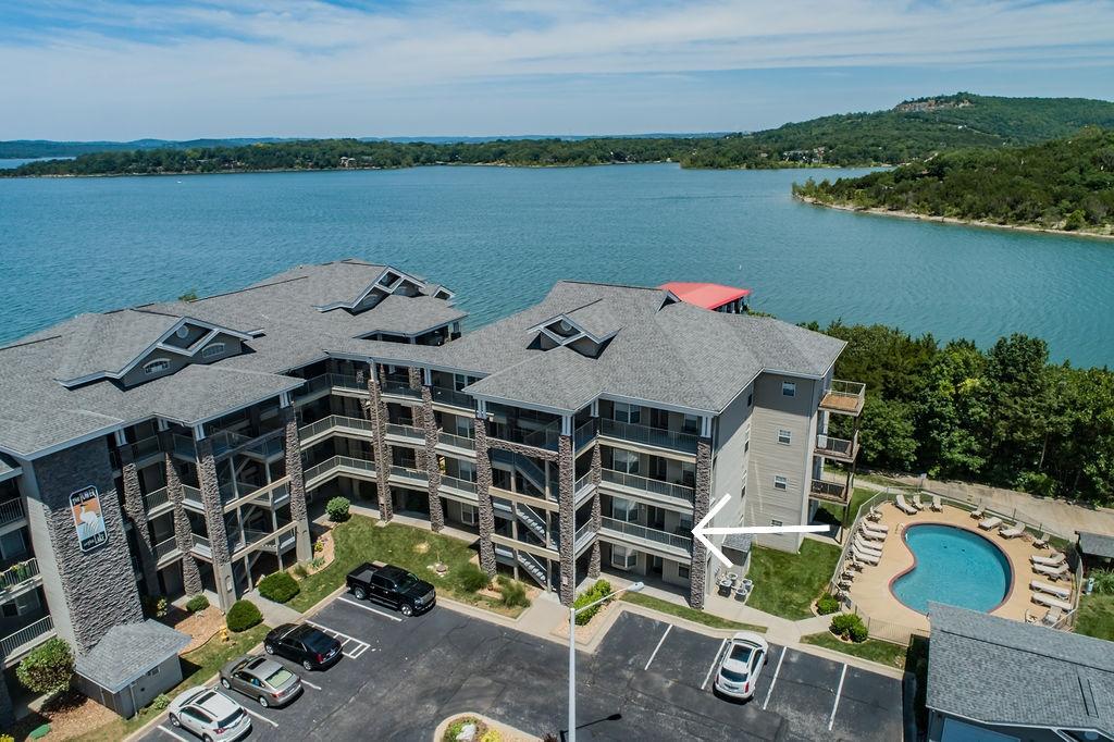 680 Emerald Pointe Drive - Photo 1