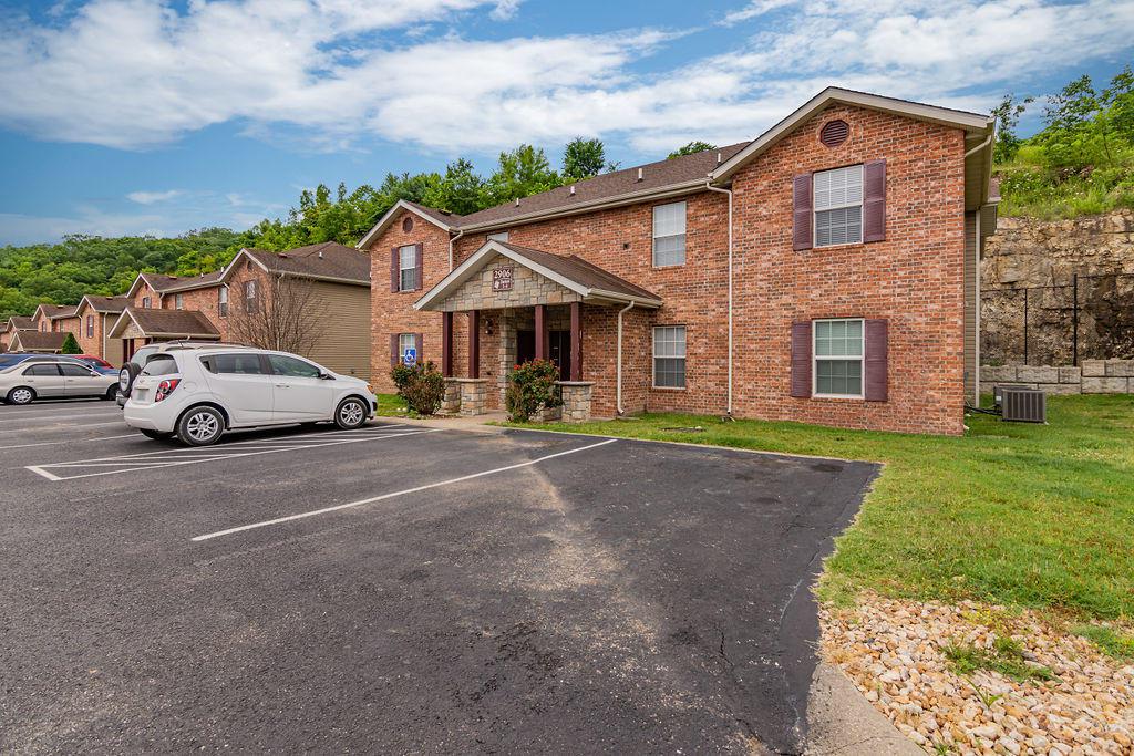 2953 Vineyards Parkway - Photo 1