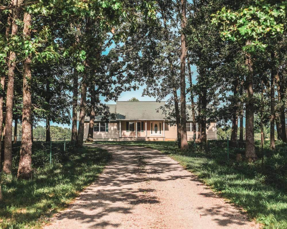 6760 Foster Road - Photo 1
