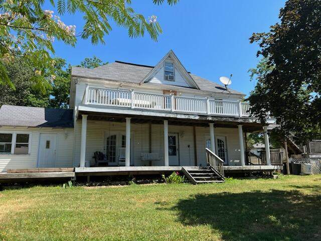 301 Henley Street - Photo 1