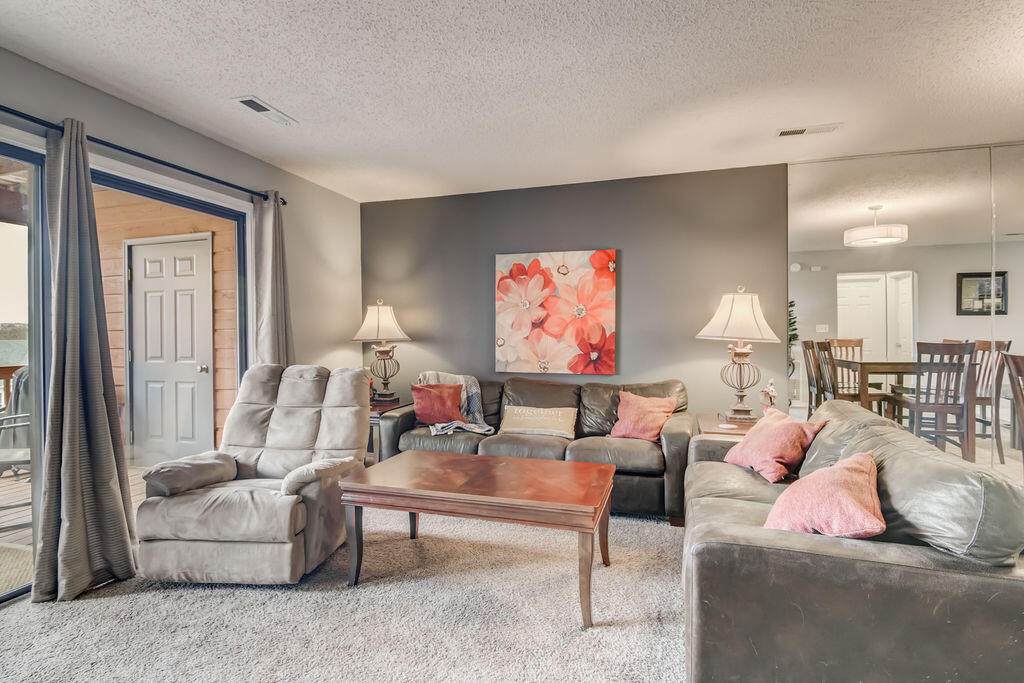 189 Avondale Drive - Photo 1