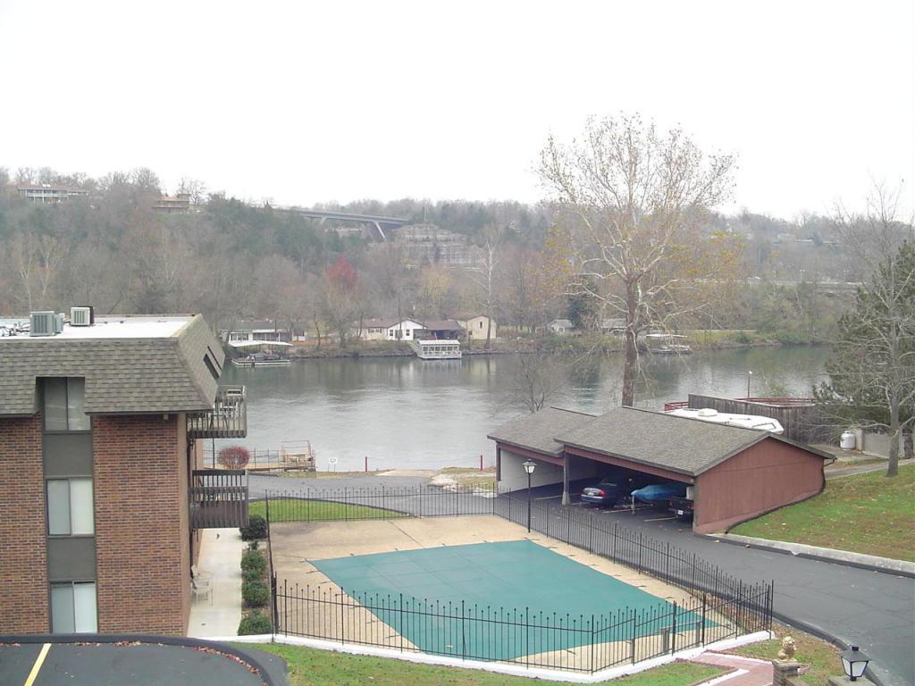 150 Wilshire Dr - Photo 1