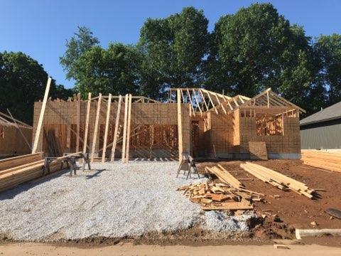 1014 Briarwood Lane - Photo 1