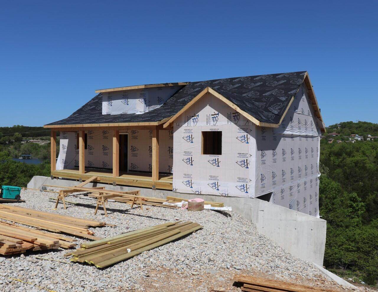 260 Majestic Circle - Photo 1