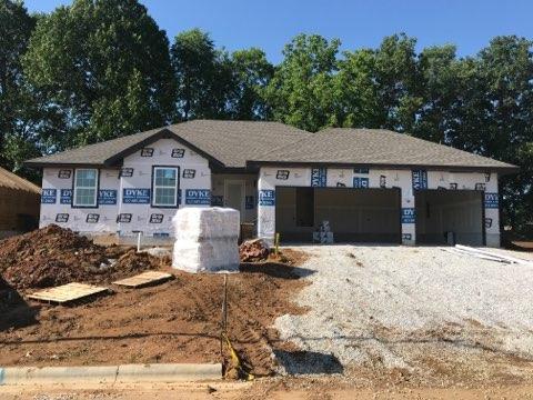 1018 Briarwood Lane - Photo 1
