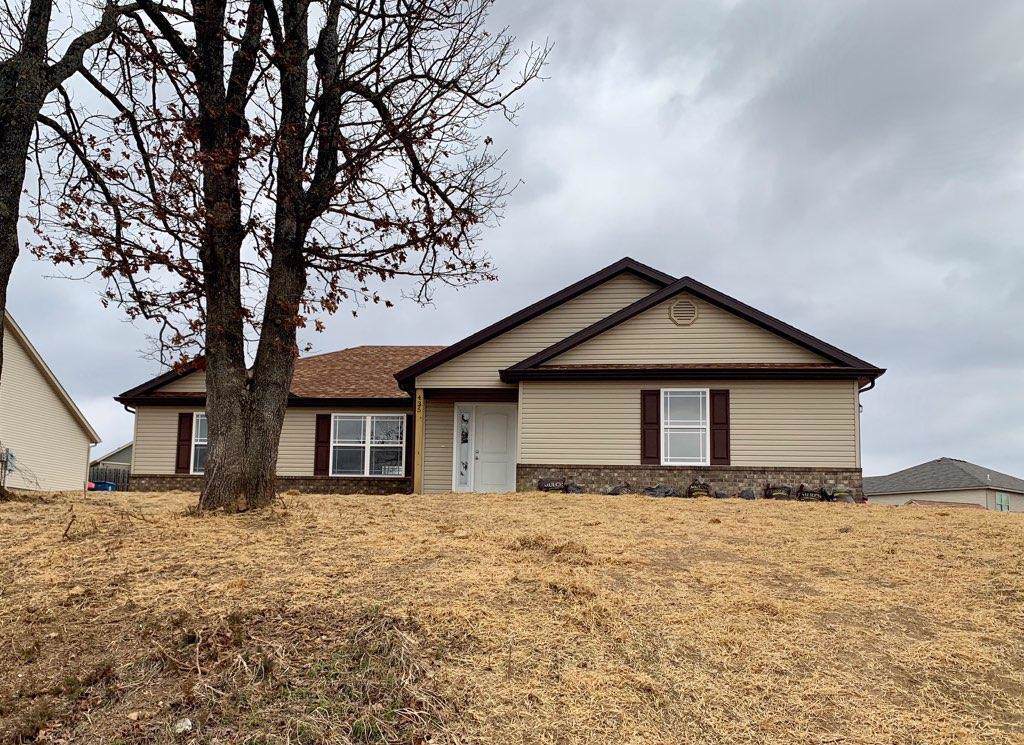 435 Holts Lake Drive - Photo 1