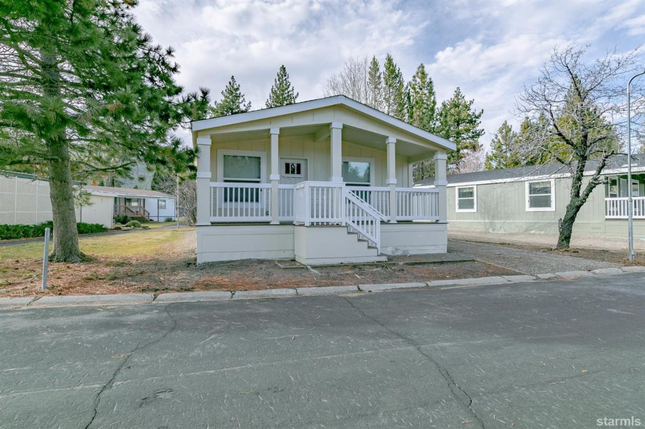 1080 Julie Lane - Photo 1