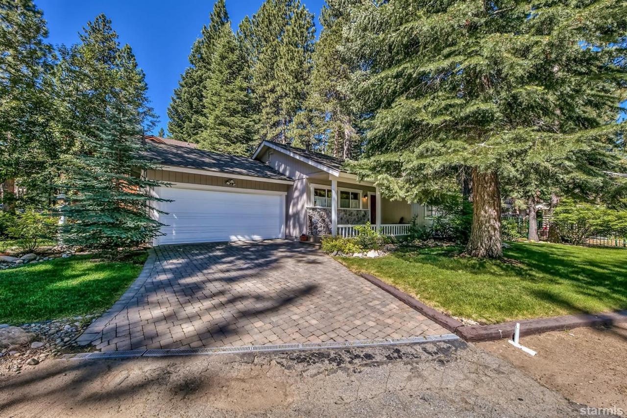 768 Michael Drive - Photo 1