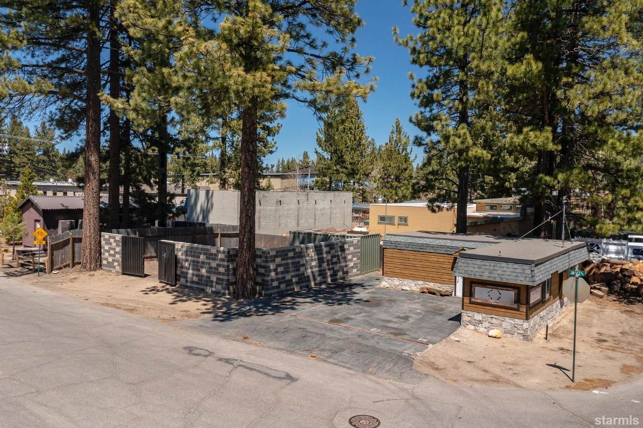2083 James Avenue - Photo 1