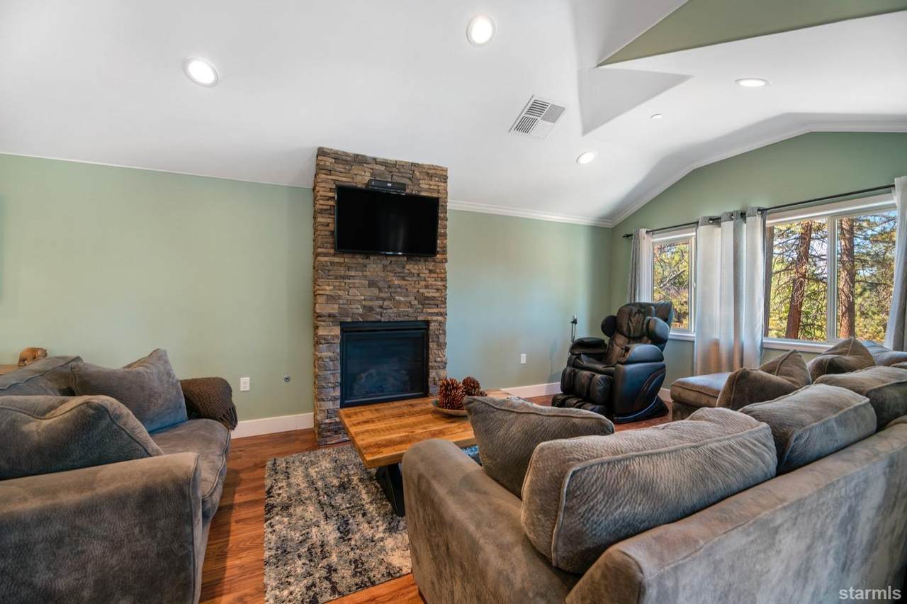3987 Manzanita Avenue - Photo 1