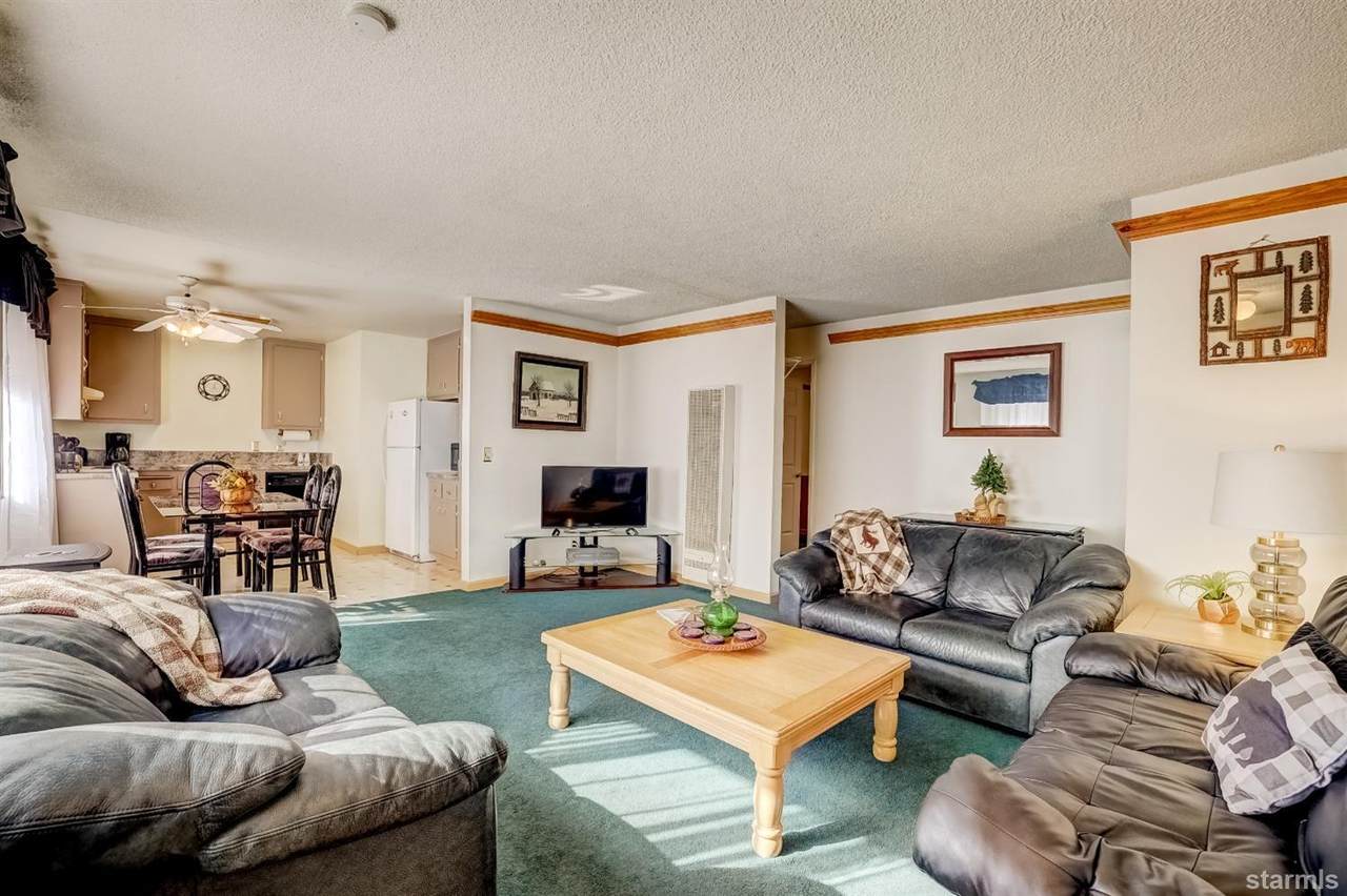 1223 Bonanza Avenue - Photo 1