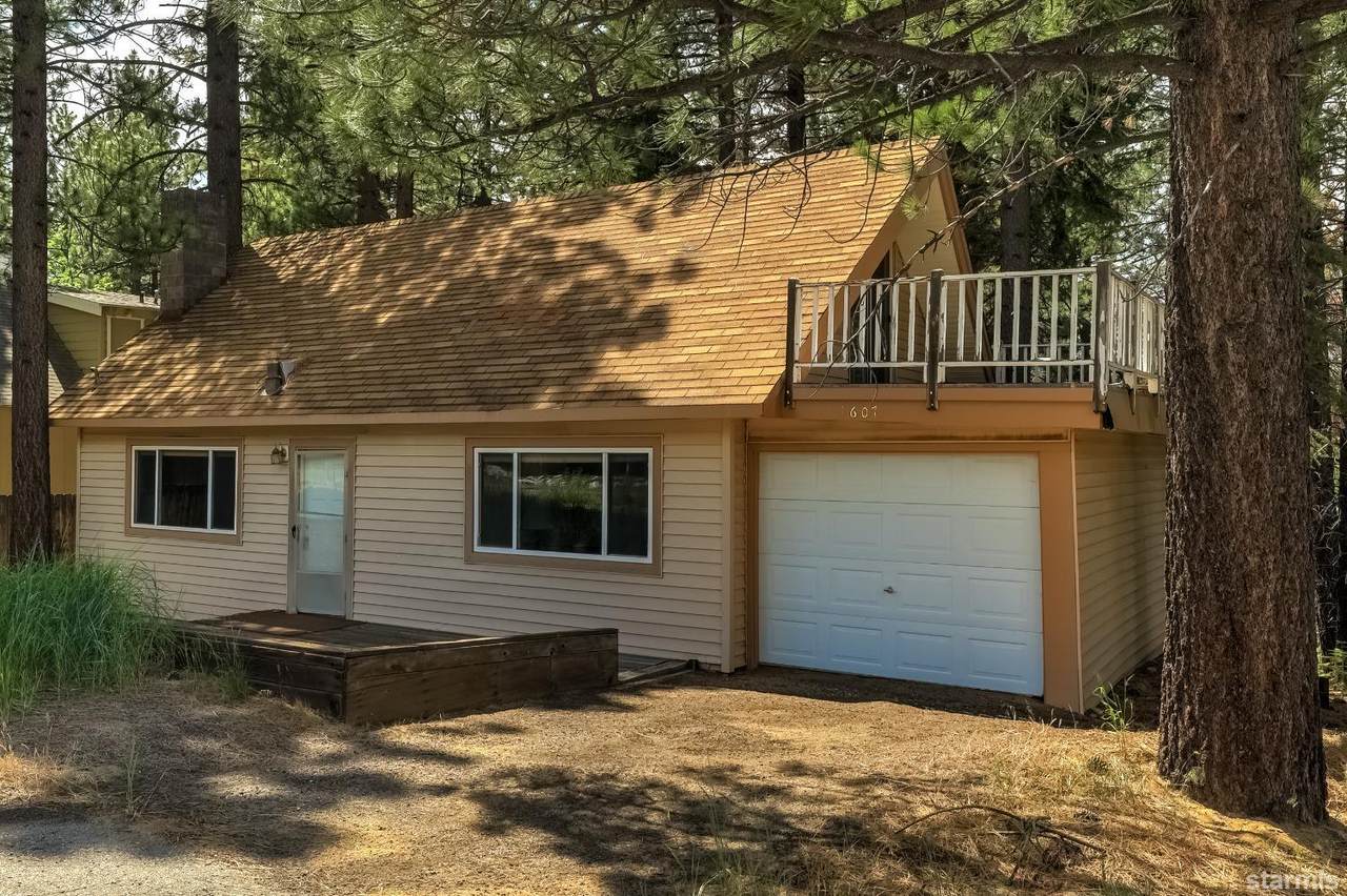 1607 Pioneer Trail - Photo 1